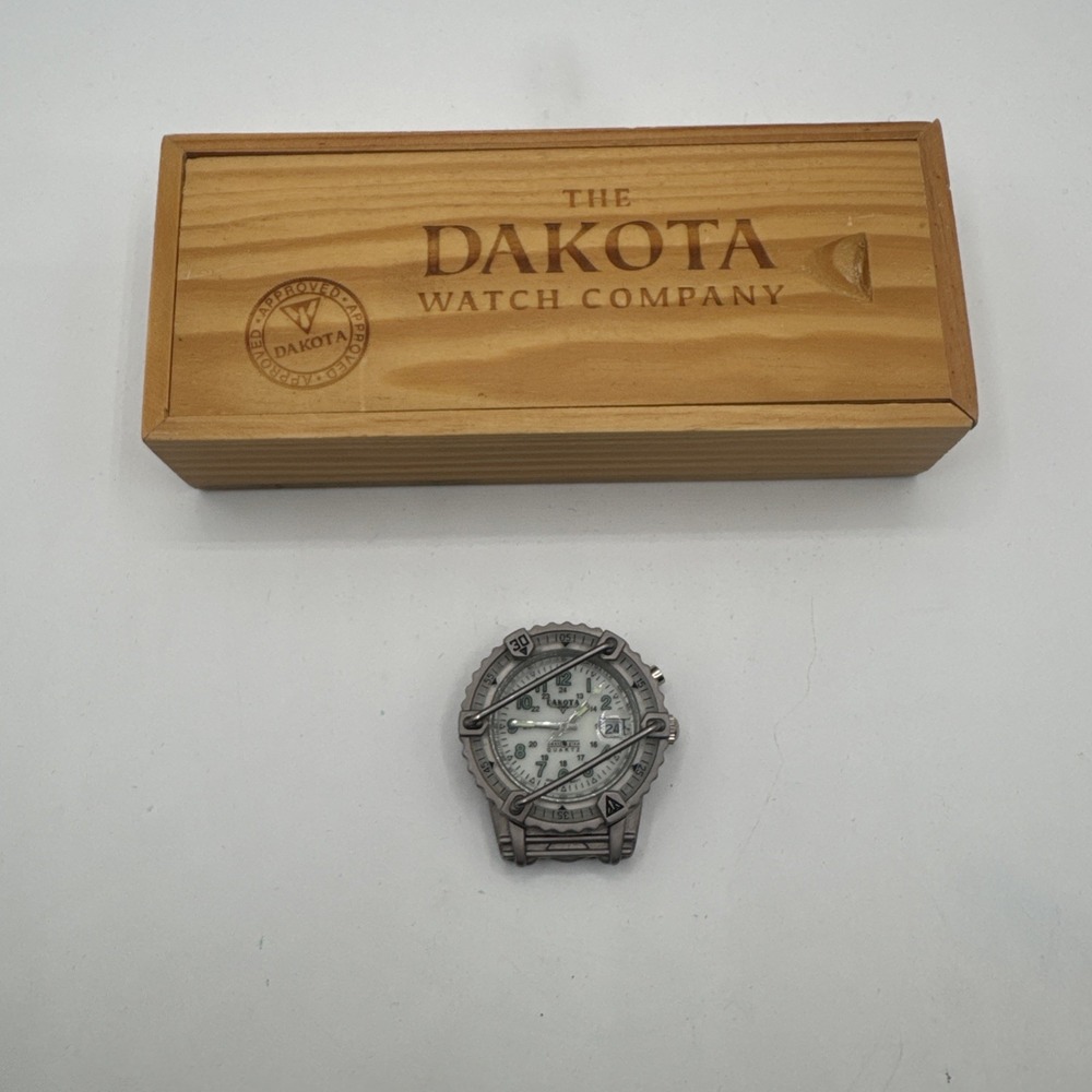 Dakota Watch Company Phase III White Dial Moon Glow Hiker Outdoors Pocket‎ Watch